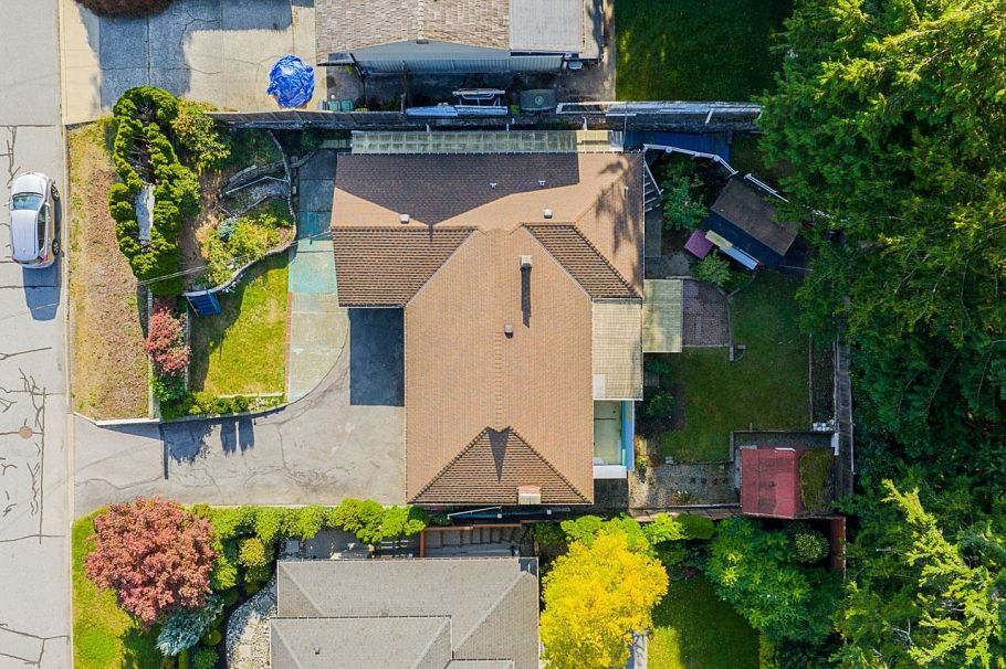 723 Handsworth Road North Vancouver, BC - 37