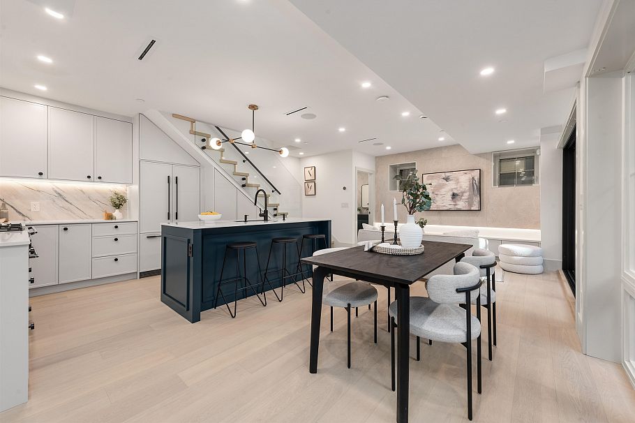 2 365 E 33rd Avenue Vancouver, BC - 8