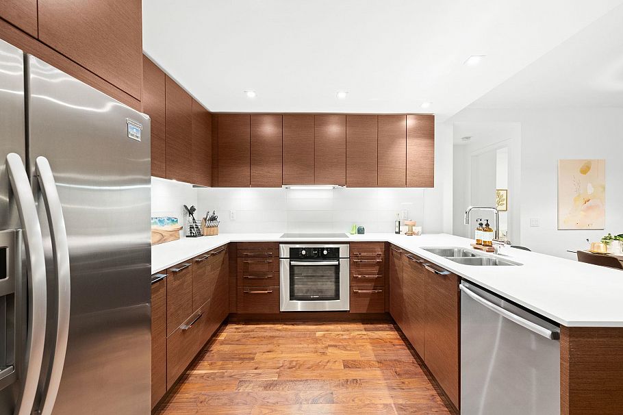 1503 111 E 13th Street North Vancouver, BC - 9