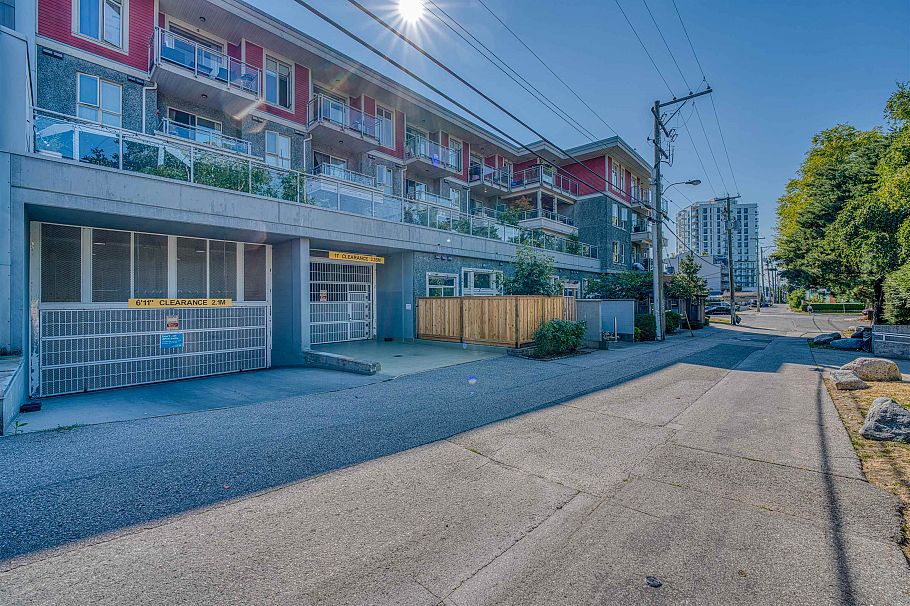 308 3688 Inverness Street Vancouver, BC - 14