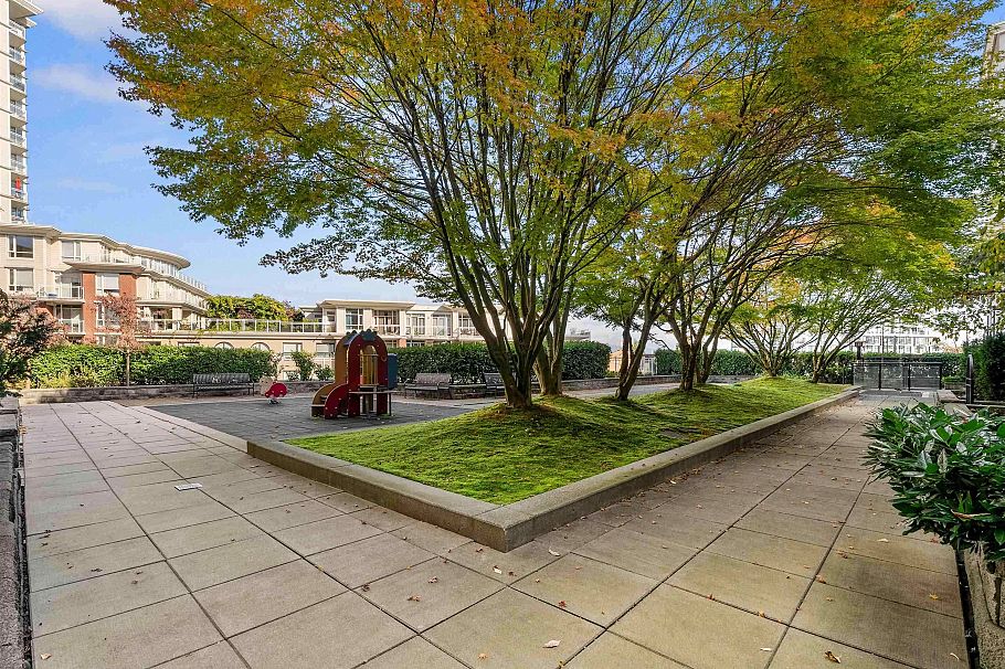 709 4078 Knight Street Vancouver, BC - 28