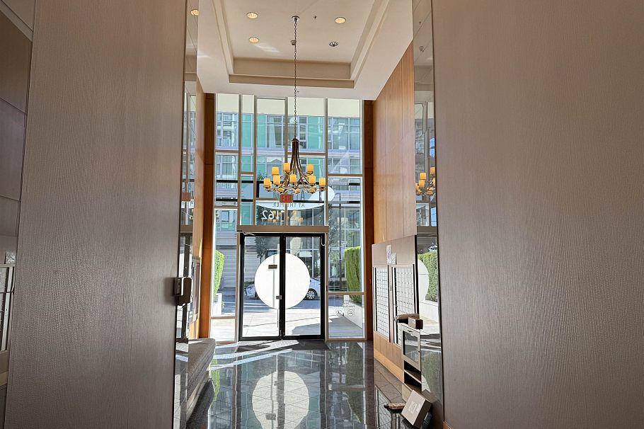 507 162 Victory Ship Way North Vancouver, BC - 8