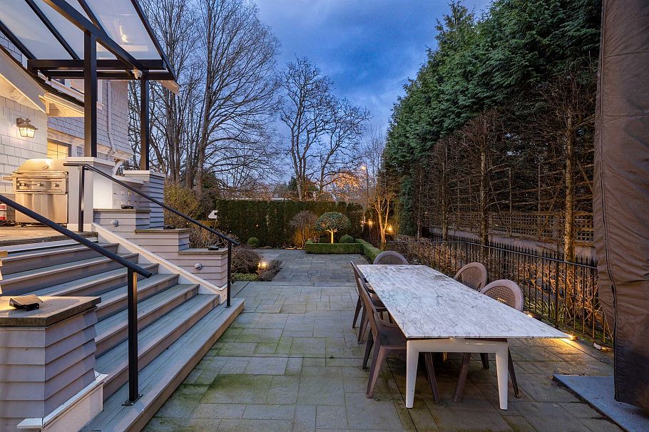 3835 Selkirk Street Vancouver, BC - 26