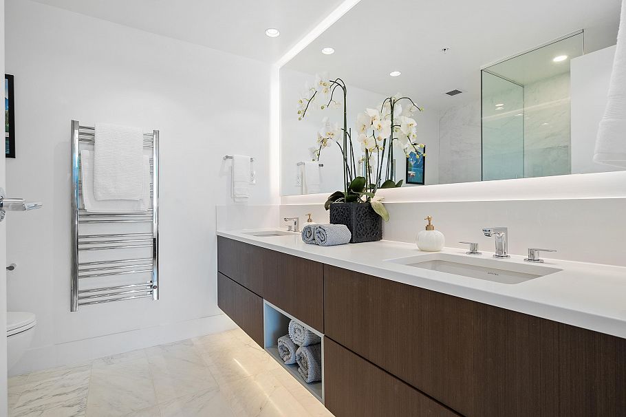 2004 1632 Lions Gate Lane North Vancouver, BC - 21