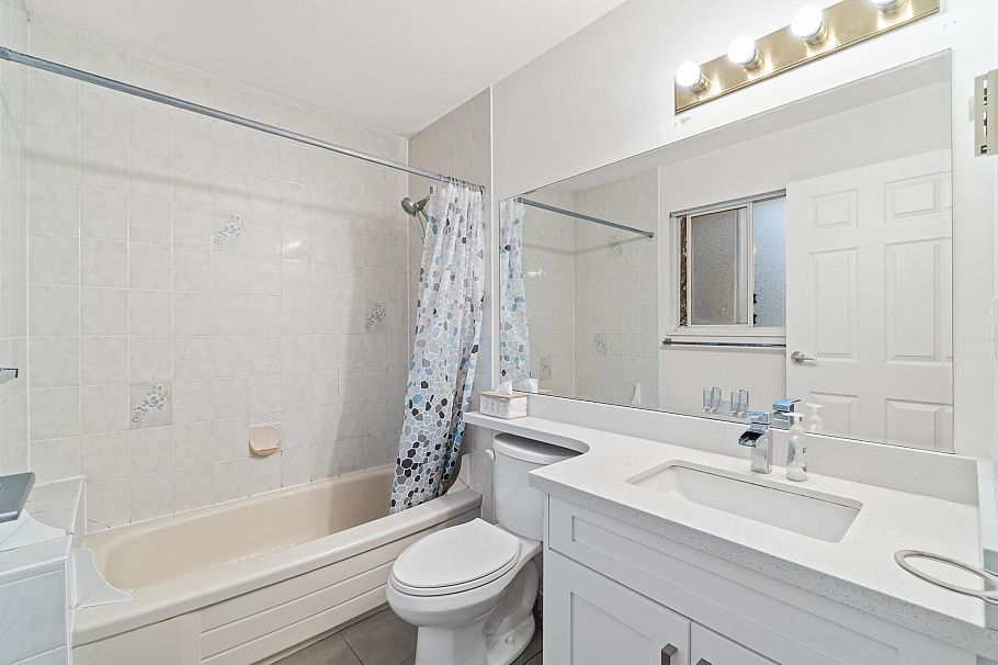 3529 Napier Street Vancouver, BC - 33