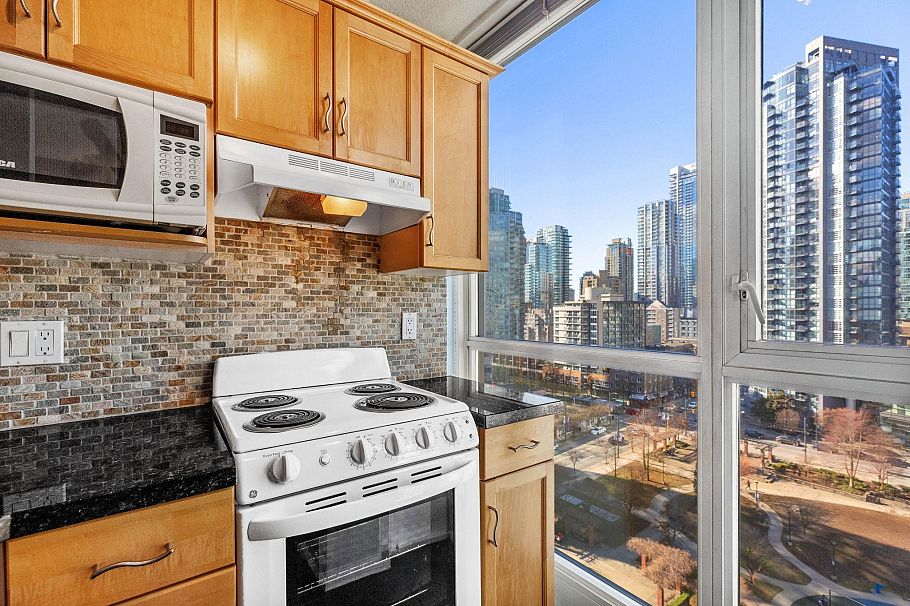 1202 1188 Richards Street Vancouver, BC - 8