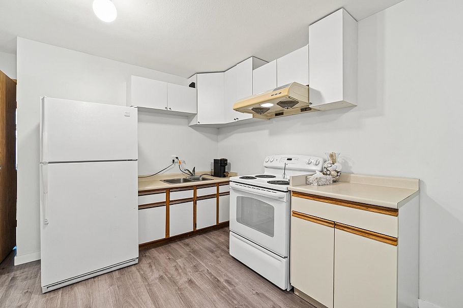 3529 Napier Street Vancouver, BC - 21