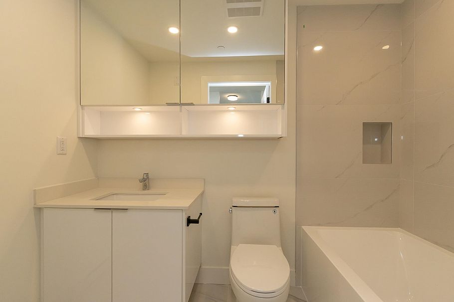 605 5399 JOYCE STREET, Vancouver BC V5R 4H3 Vancouver, BC - 18