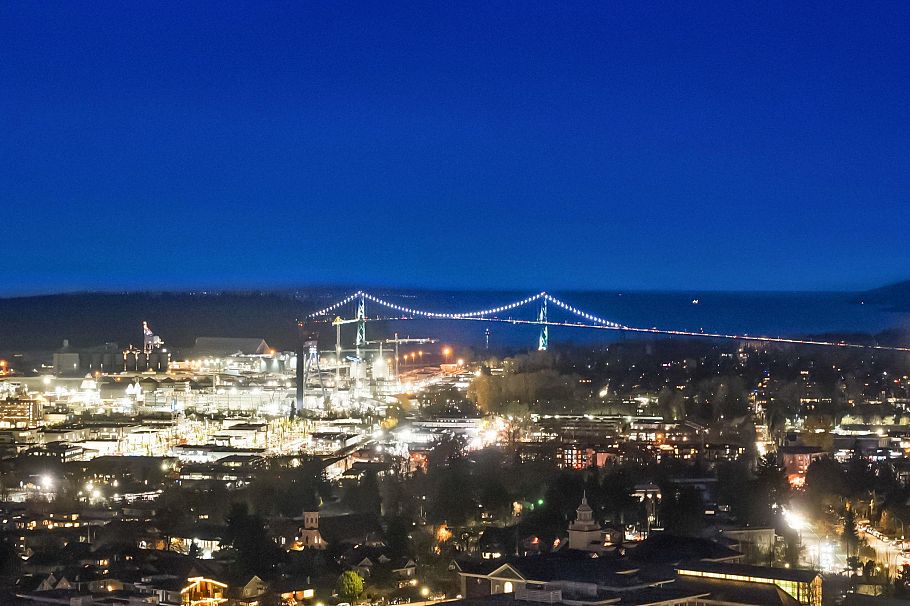 1503 111 E 13th Street North Vancouver, BC - 24