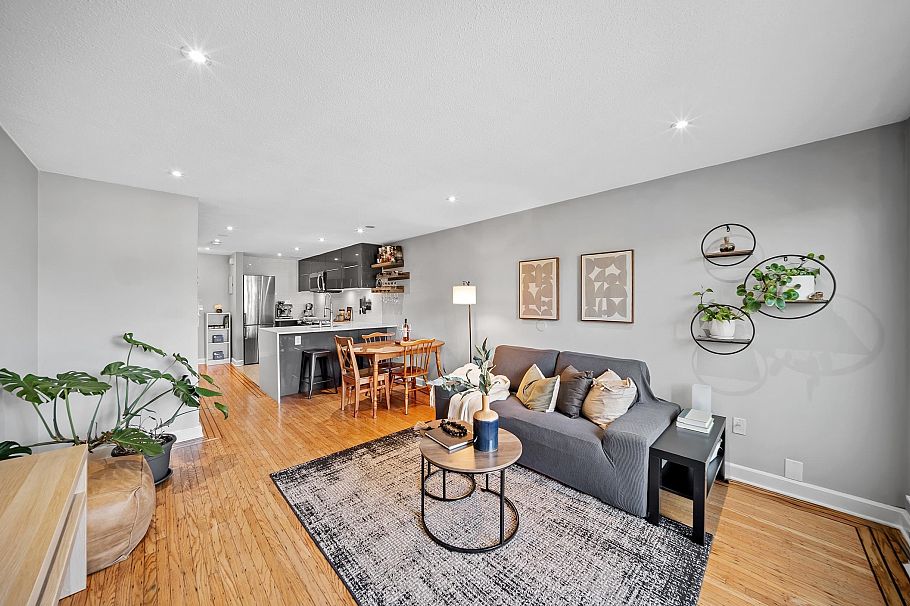 17 1345 W 4th Avenue Vancouver, BC - 9