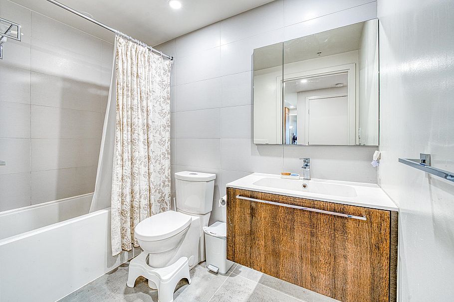 1806 285 E 10th Avenue Vancouver, BC - 10