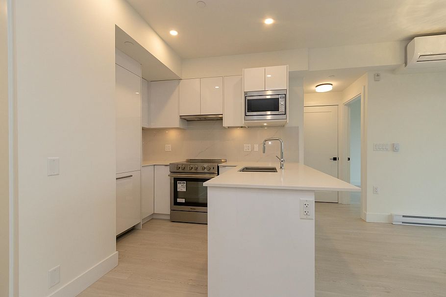 605 5399 JOYCE STREET, Vancouver BC V5R 4H3 Vancouver, BC - 3