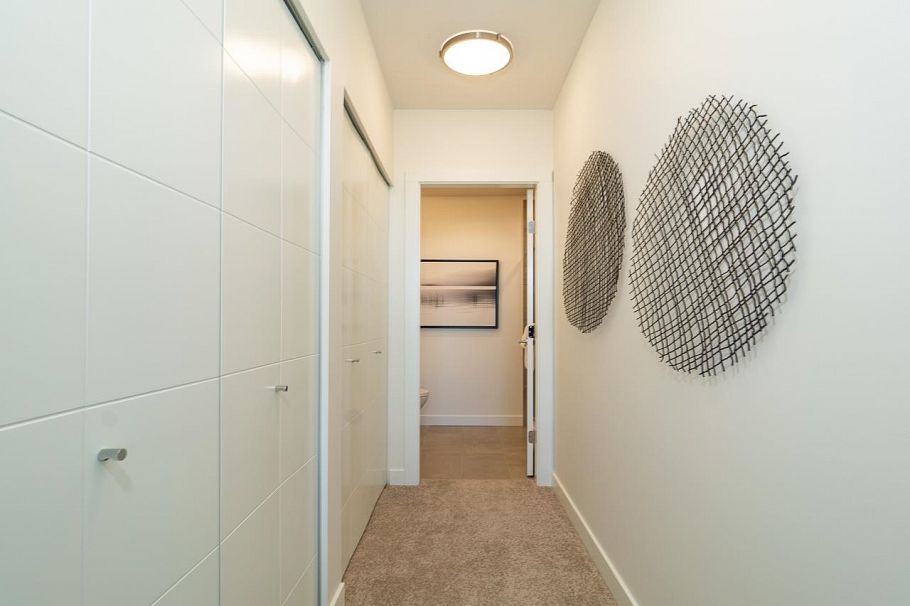 403 108 E 8th Street North Vancouver, BC - 34