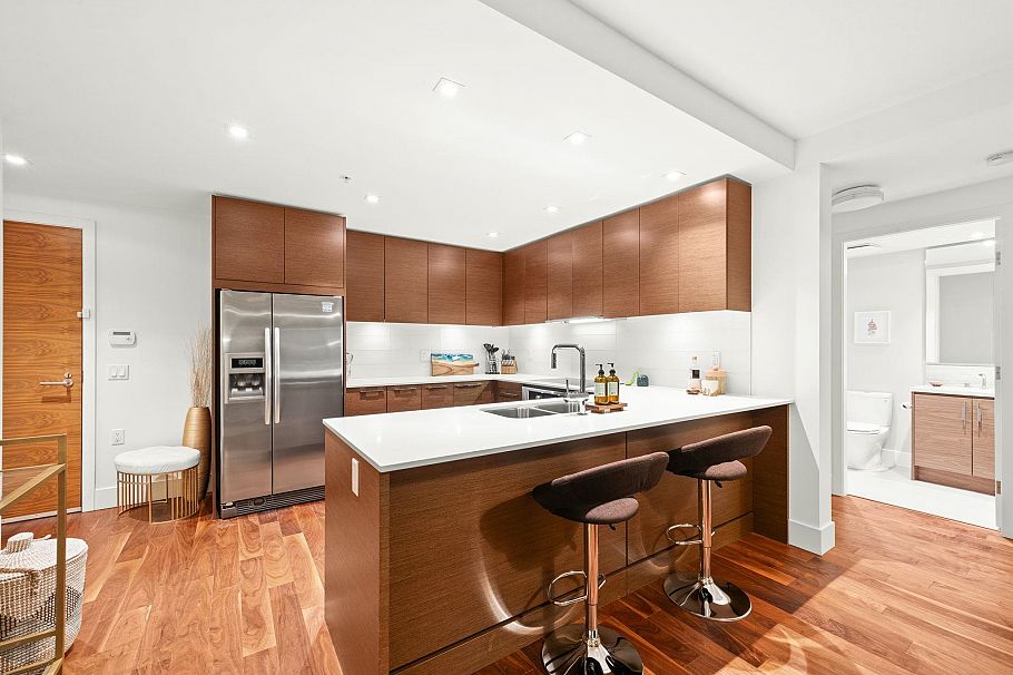 1503 111 E 13th Street North Vancouver, BC - 11