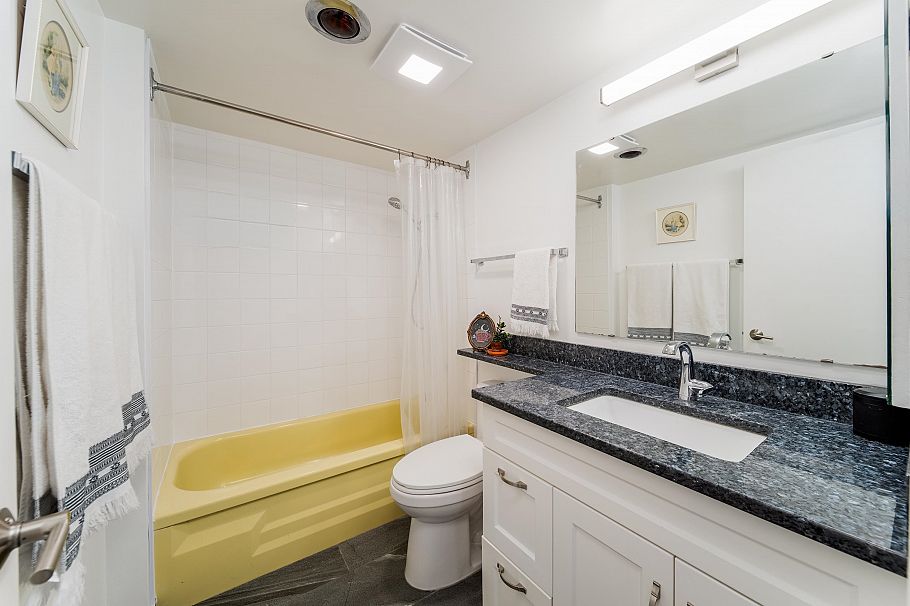 2004 1251 Cardero Street Vancouver, BC - 18