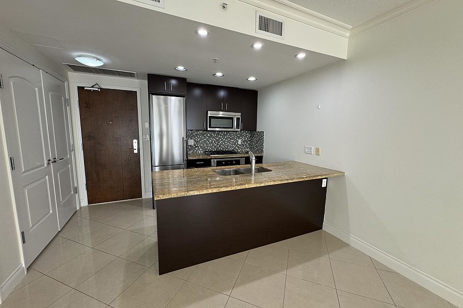 507 162 Victory Ship Way North Vancouver, BC - 29