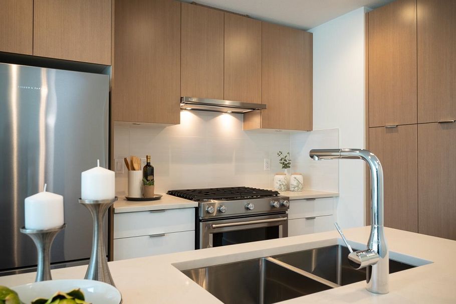 403 108 E 8th Street North Vancouver, BC - 19