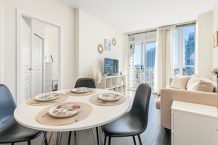 709 4078 Knight Street Vancouver, BC - 11