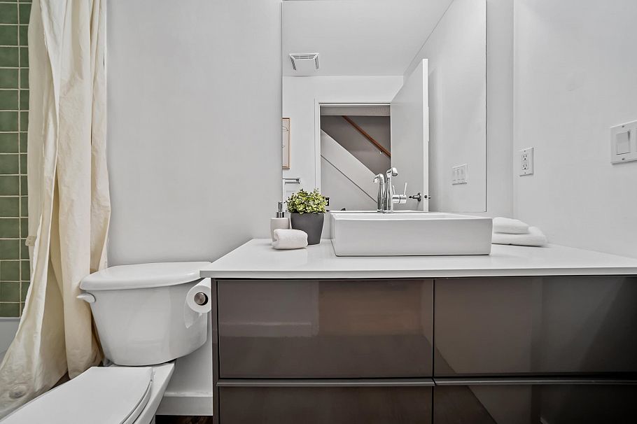 17 1345 W 4th Avenue Vancouver, BC - 26