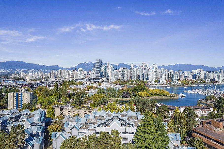 17 1345 W 4th Avenue Vancouver, BC - 37