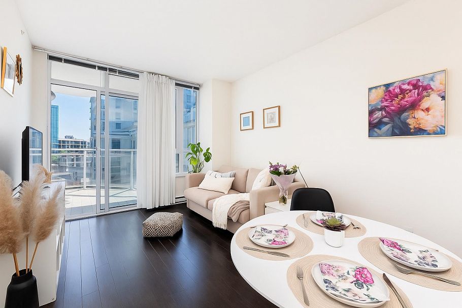 709 4078 Knight Street Vancouver, BC - 4