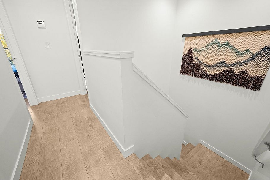 TH8 108 E 8th Street North Vancouver, BC - 27