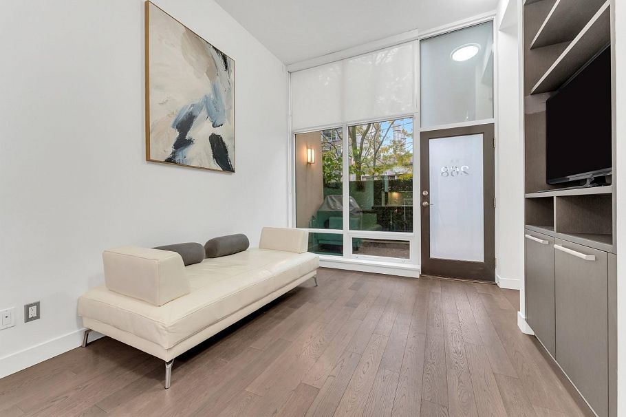 268 W 1st Avenue Vancouver, BC - 3