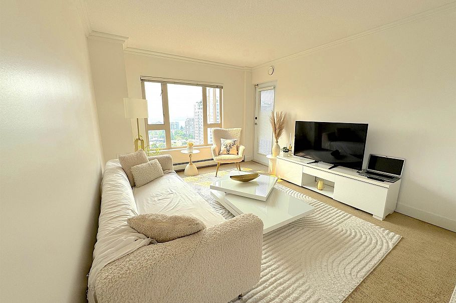 1503 121 W 15th Street North Vancouver, BC - 3