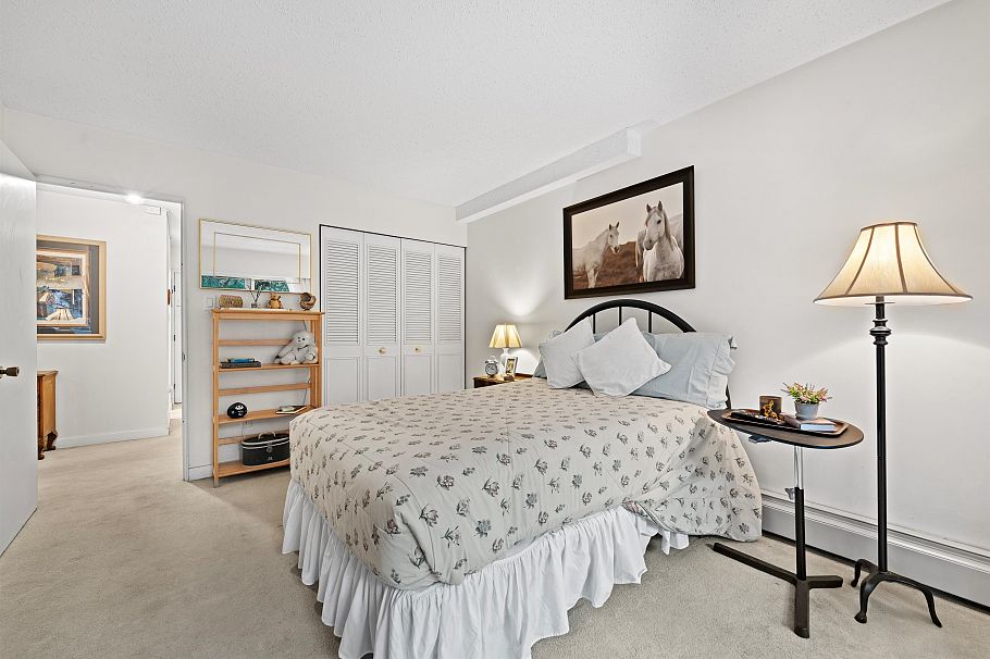 206 250 W 1st Street North Vancouver, BC - 9