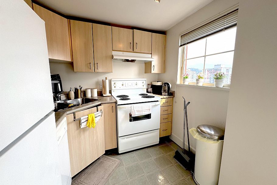 1503 121 W 15th Street North Vancouver, BC - 10