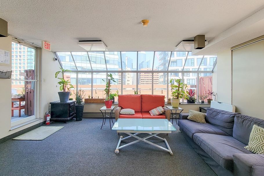 512 950 Drake Street Vancouver, BC - 17