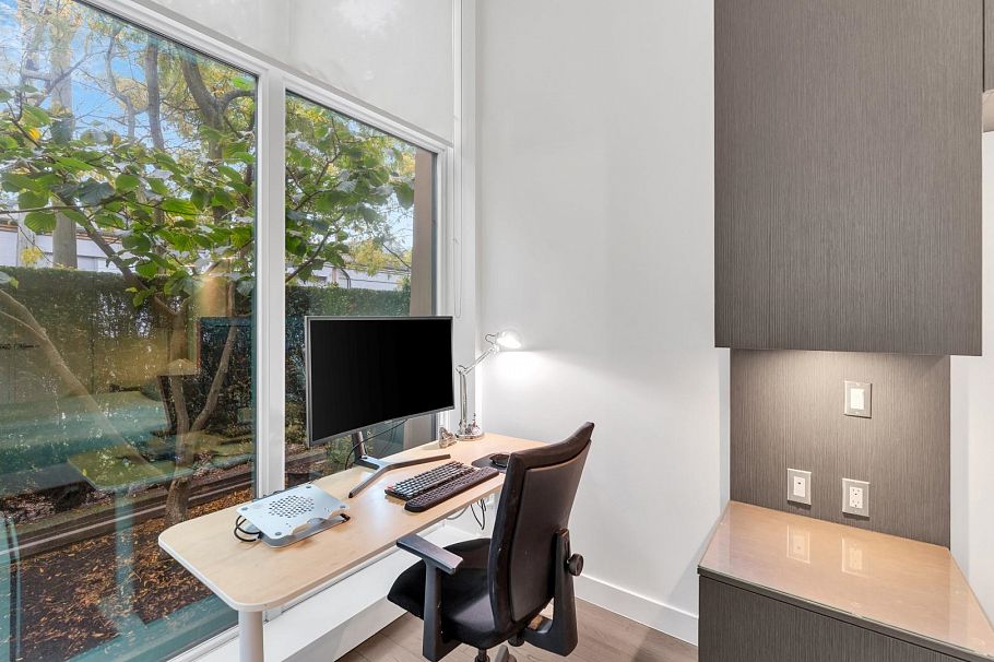 268 W 1st Avenue Vancouver, BC - 20