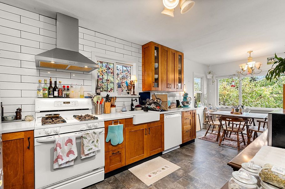 831 E 38th Avenue Vancouver, BC - 7