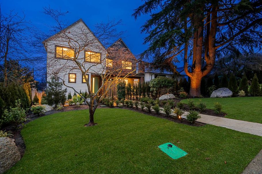 3535 Cambridge Street Vancouver, BC - 3