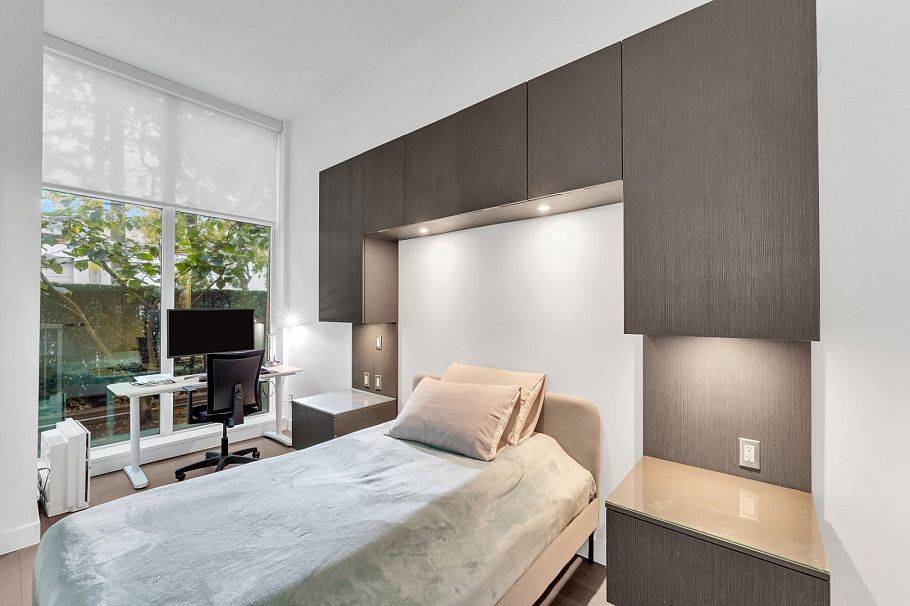 268 W 1st Avenue Vancouver, BC - 17