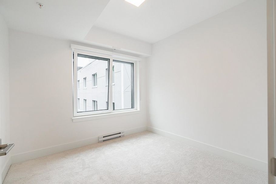 109 2085 E 1st Avenue Vancouver, BC - 12