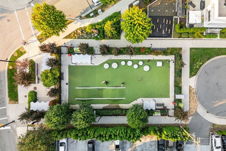 202 128 E 8th Street North Vancouver, BC - 25