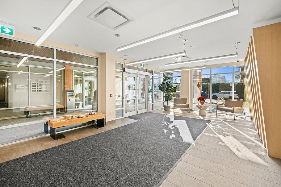 TH8 108 E 8th Street North Vancouver, BC - 35