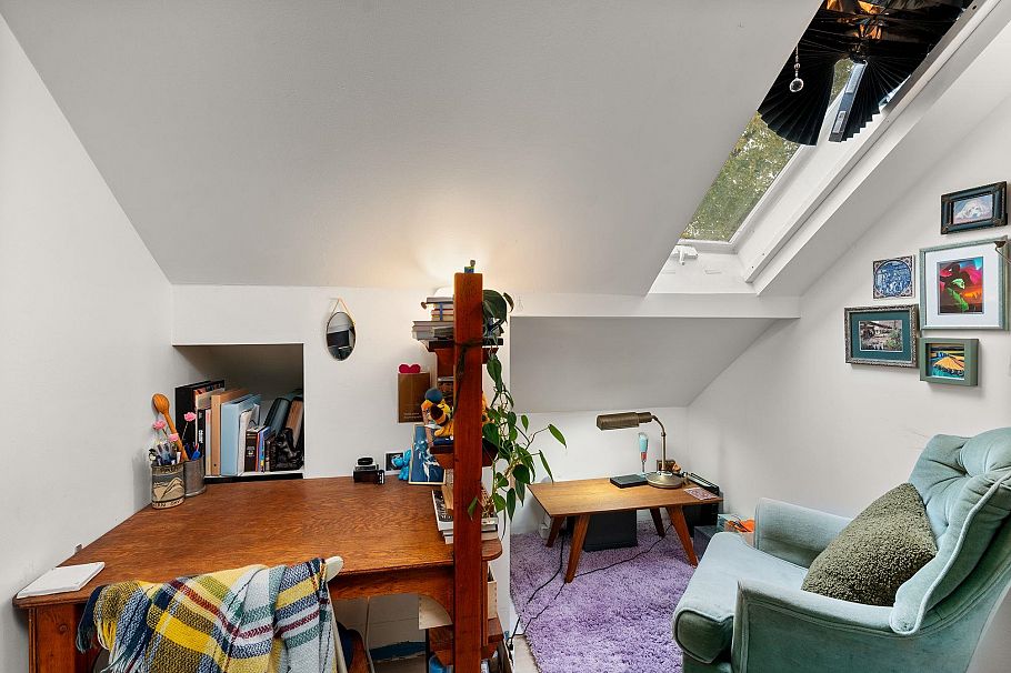 831 E 38th Avenue Vancouver, BC - 22