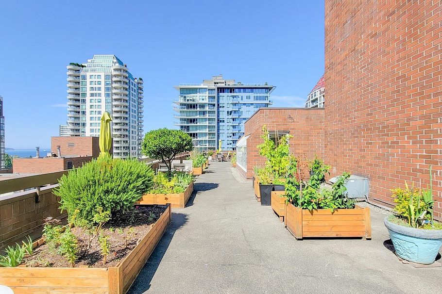 512 950 Drake Street Vancouver, BC - 16