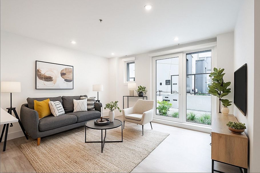 109 2085 E 1st Avenue Vancouver, BC - 1