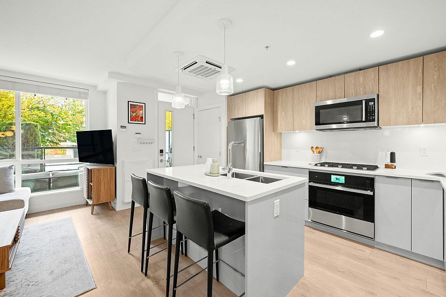 TH8 108 E 8th Street North Vancouver, BC - 6