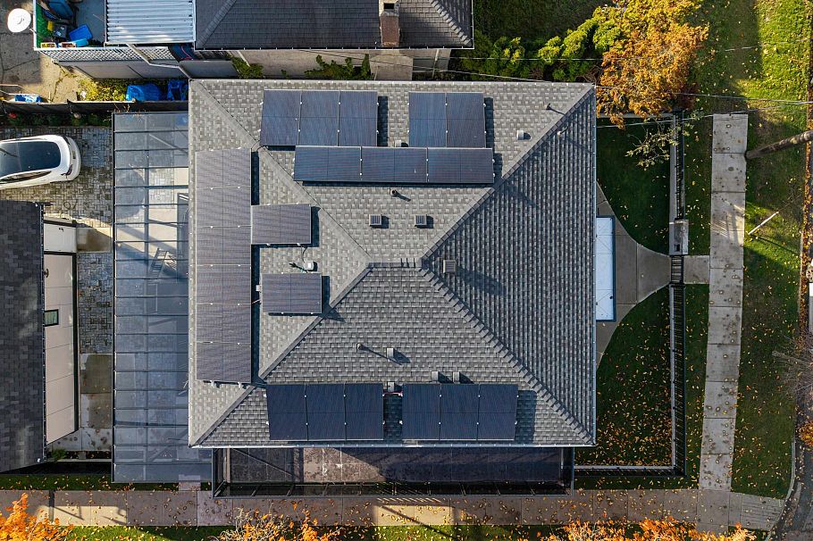 2798 E 43rd Avenue Vancouver, BC - 39