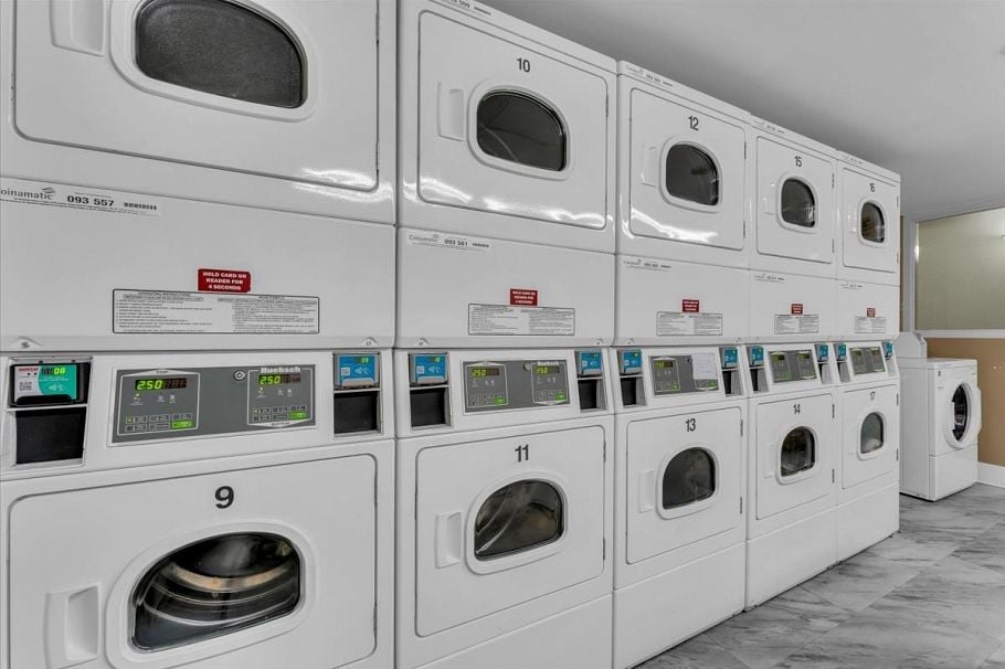 910 3489 Ascot Place Vancouver, BC - 19