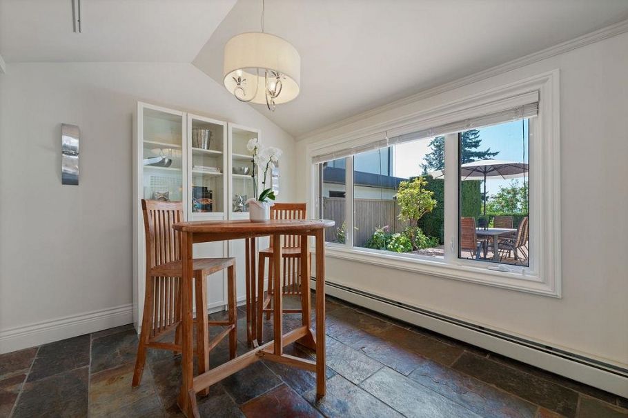 284 Sandringham Crescent North Vancouver, BC - 20