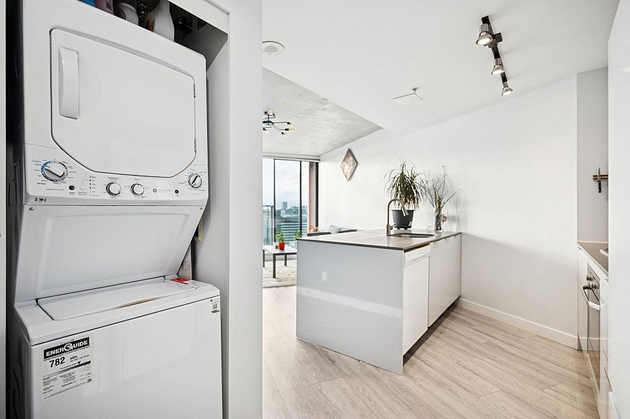 3909 128 W Cordova Street Vancouver, BC - 16