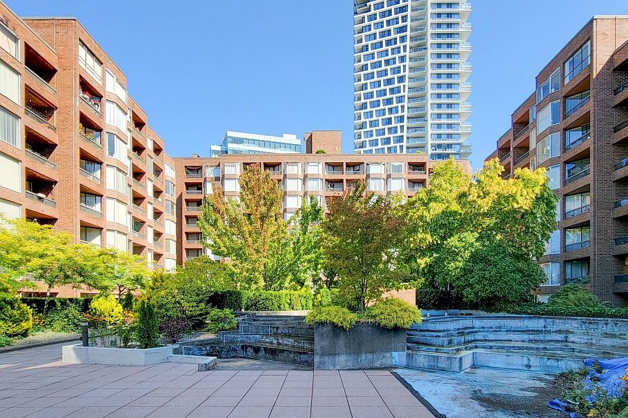 512 950 Drake Street Vancouver, BC - 15