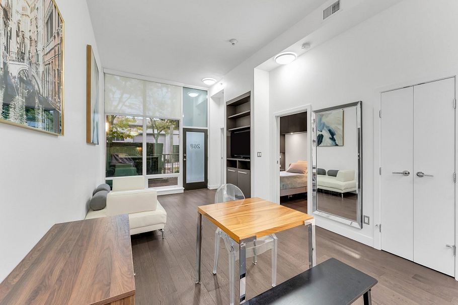 268 W 1st Avenue Vancouver, BC - 16