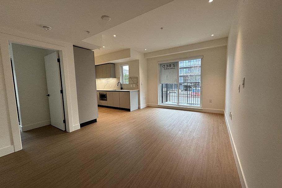 203 2235 E Broadway Vancouver, BC - 3