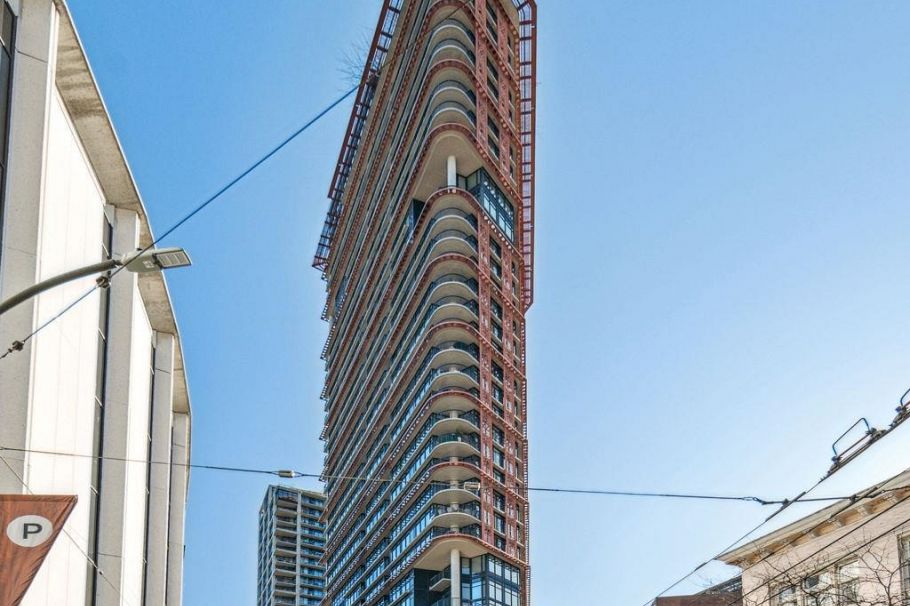 3909 128 W Cordova Street Vancouver, BC - 39